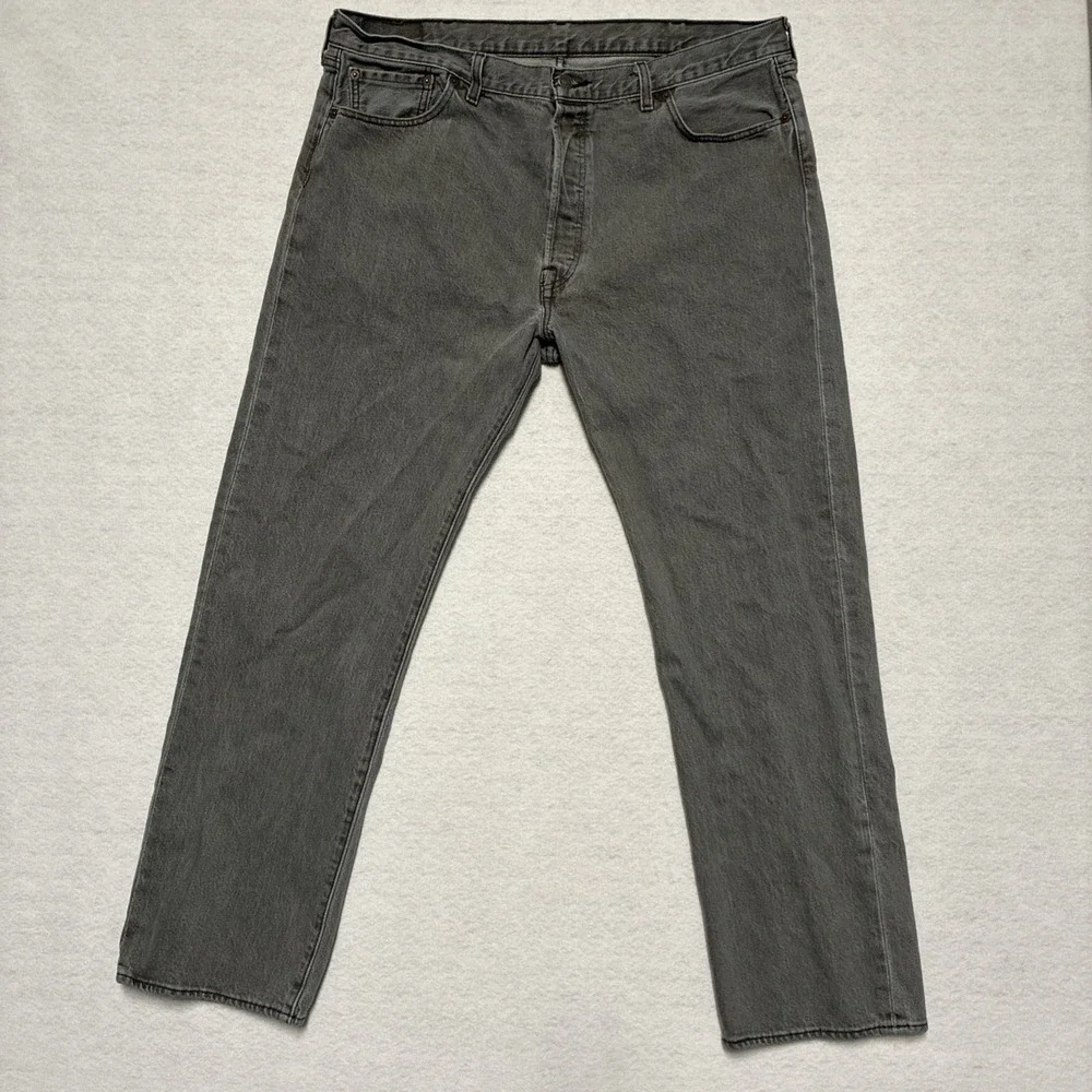 Levi's 501 Jeans Gray Mens‎ 40x 32 Straight Fit Red Tab Denim Button Fly